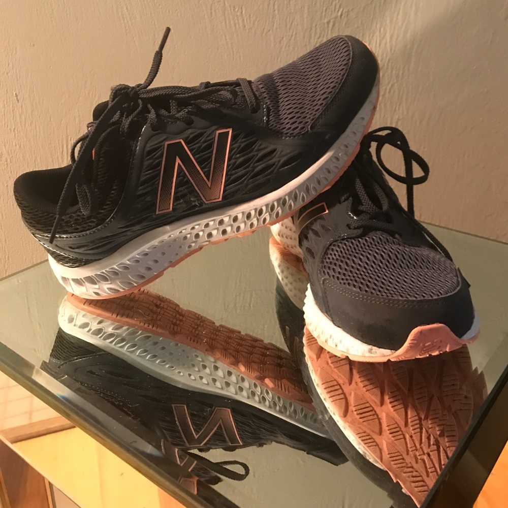 New Balance 420 women’s running shoes